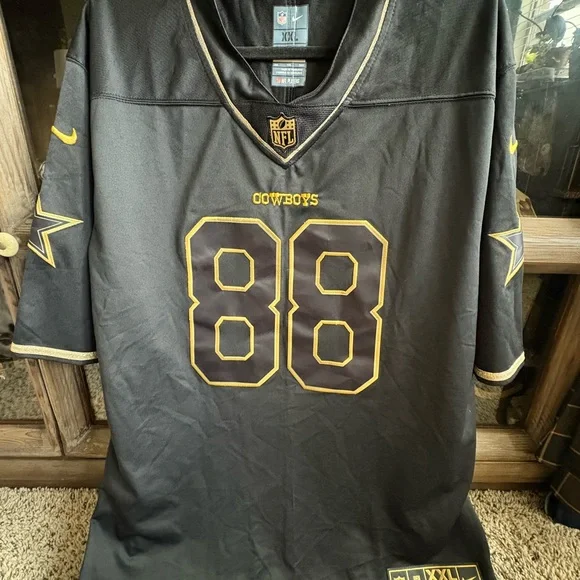 Dallas Cowboys limited edition CeeDee Lamb #88 - Picture 2 of 6